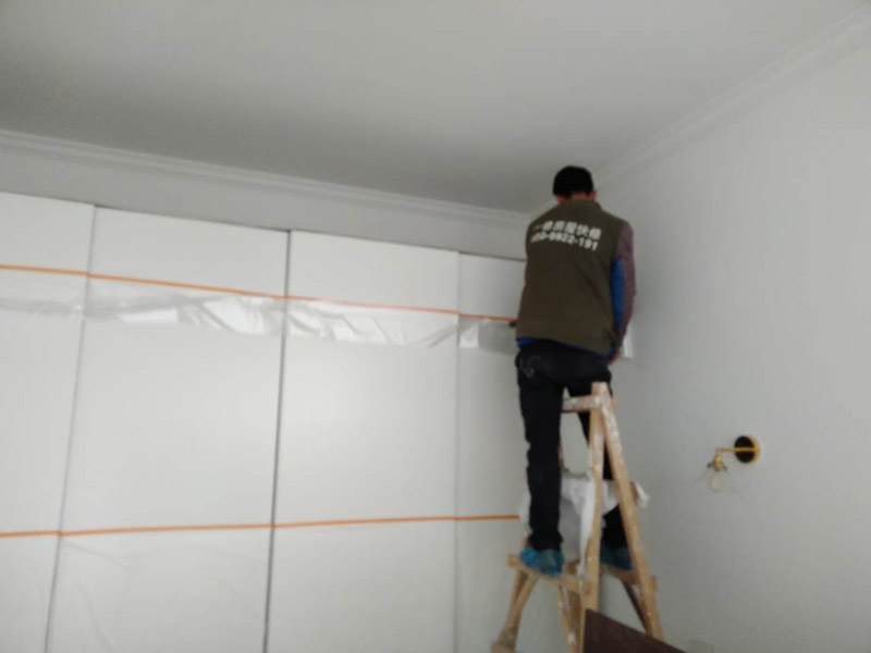 貼墻面陰、陽(yáng)角維修