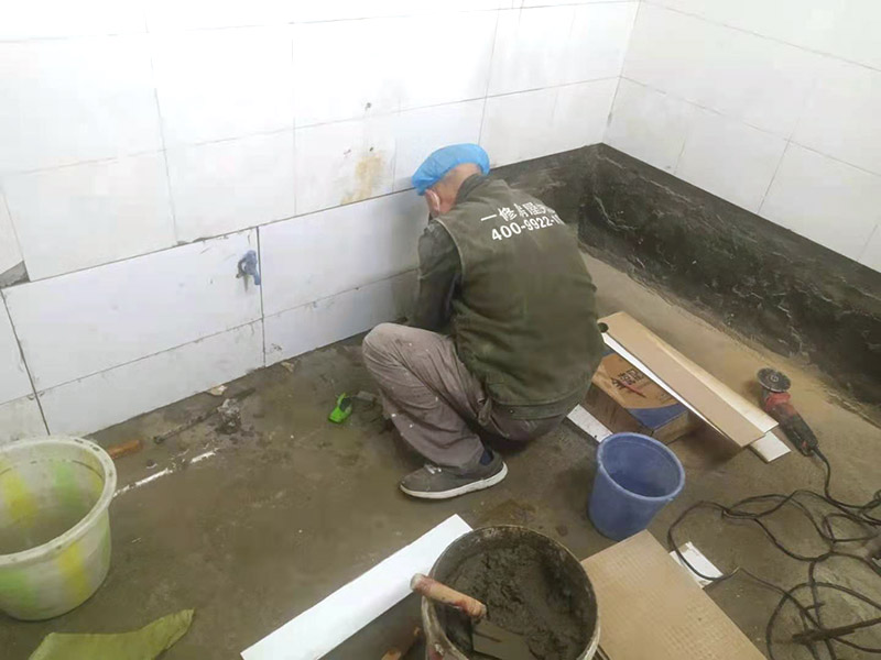  歡迎到久益一修家庭維修官網(wǎng)了解汝州市水電維修服務(wù)商地址、汝州市水電維修師傅電話號碼；汝州市久益一修裝修公司提供水電維修上門服務(wù)，可以免費咨詢客服關(guān)于汝州市水電維修公司哪家好、汝州市水電維修師傅電話、汝州市水電維修報價、汝州市水電維修實體店地址。