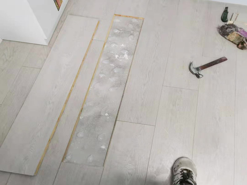 復(fù)合地板好看但不好修，復(fù)合地板磕壞修復(fù)有什么好辦法