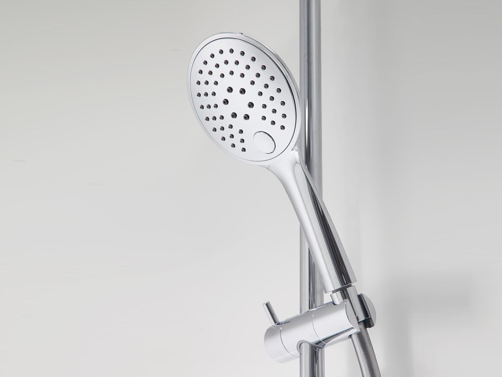 不同的花灑漏水原因都有對(duì)應(yīng)的花灑維修方法，無(wú)法維修時(shí)建議更換