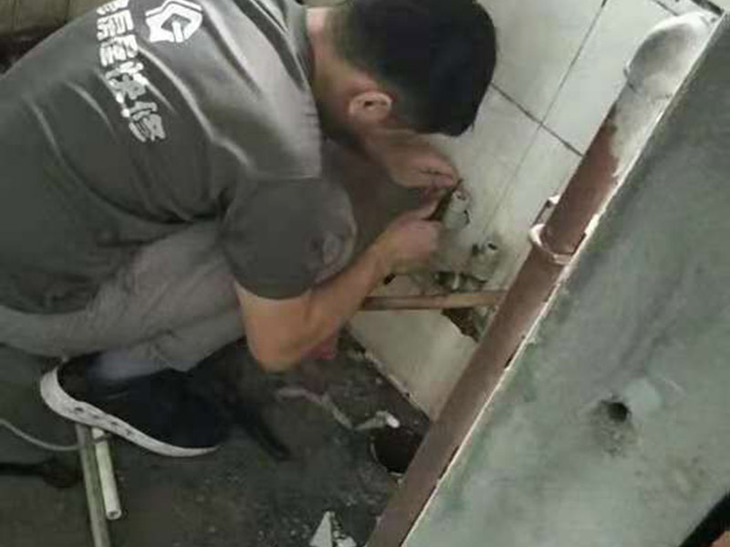 成都?jí)γ娣乱黄蕉嗌馘X，成都?jí)γ娣略趺刺幚硇Ч? width=