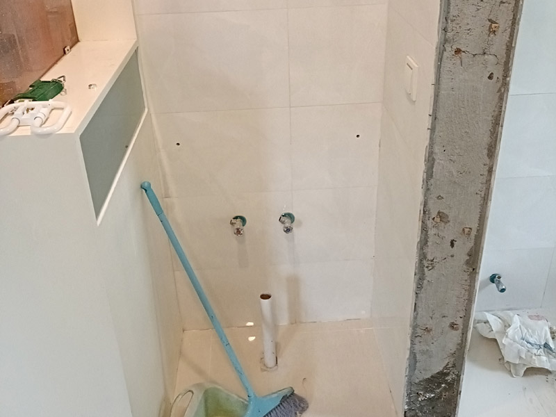 瓷磚開裂修復(fù)成本大公開！DIY省錢技